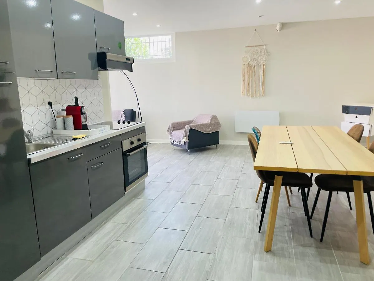 Appartement Saint Juery Arthes 0*,  Francia
